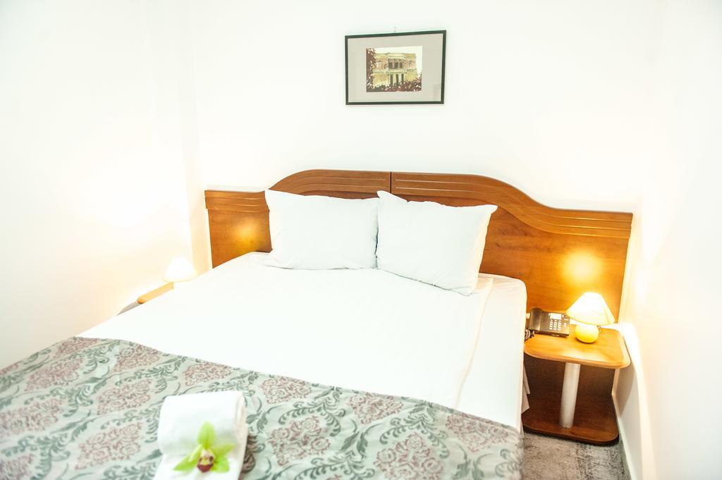 Parc Hotel 3*